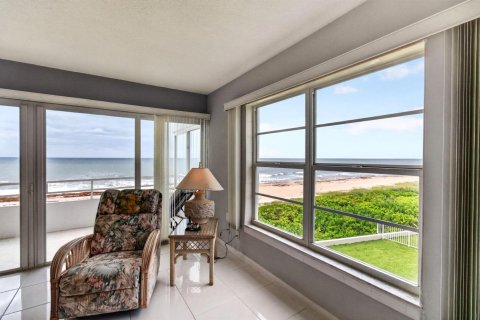 Condo in Highland Beach, Florida, 2 bedrooms  № 2421108 - photo 16