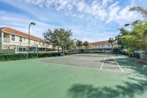 Touwnhouse à louer à Kissimmee, Floride: 3 chambres, 136.38 m2 № 2121155 - photo 25