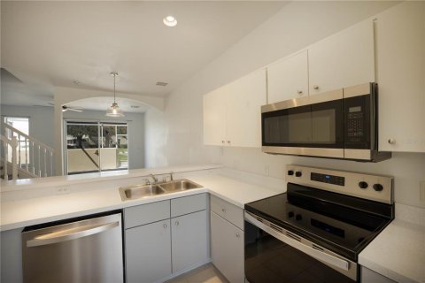 Touwnhouse à louer à Kissimmee, Floride: 3 chambres, 136.38 m2 № 2121155 - photo 2