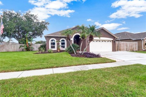 Casa en venta en Brandon, Florida, 4 dormitorios, 205.31 m2 № 2303282 - foto 7