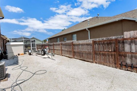 Casa en venta en Brandon, Florida, 4 dormitorios, 205.31 m2 № 2303282 - foto 17