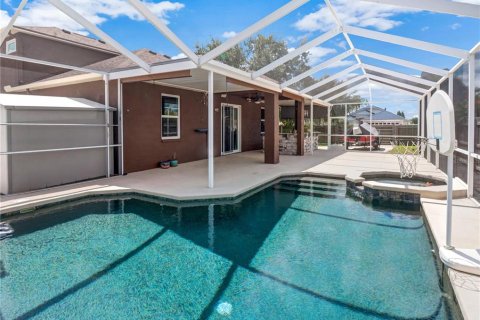 Casa en venta en Brandon, Florida, 4 dormitorios, 205.31 m2 № 2303282 - foto 12