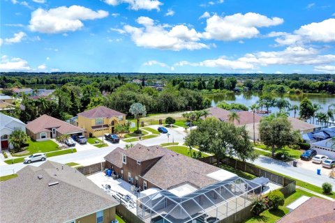 Casa en venta en Brandon, Florida, 4 dormitorios, 205.31 m2 № 2303282 - foto 29