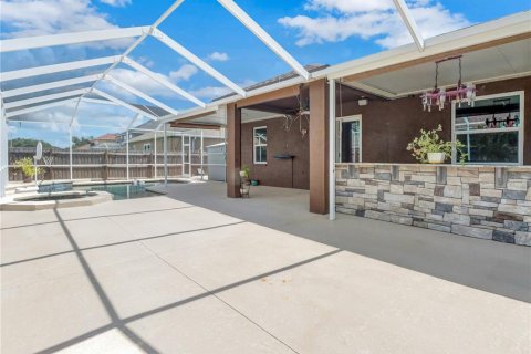 Casa en venta en Brandon, Florida, 4 dormitorios, 205.31 m2 № 2303282 - foto 10