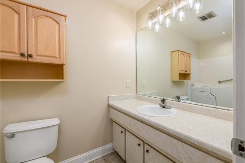 House in Brandon, Florida 3 bedrooms, 139.35 sq.m. № 2213546 - photo 27