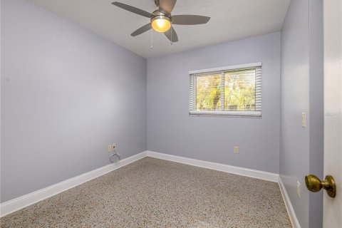 House in Brandon, Florida 3 bedrooms, 139.35 sq.m. № 2213546 - photo 25