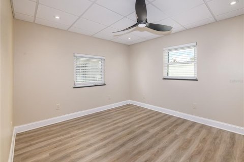House in Brandon, Florida 3 bedrooms, 139.35 sq.m. № 2213546 - photo 19