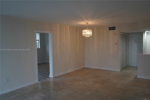 Copropriété à louer à Aventura, Floride: 2 chambres, 100.61 m2 № 1981703 - photo 8