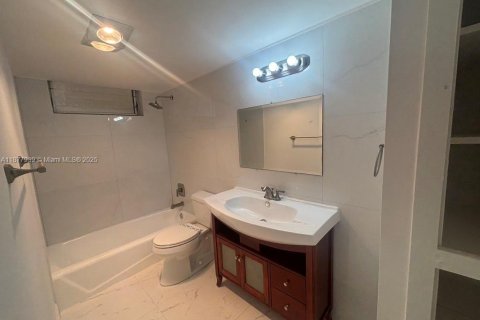 Copropriété à louer à Aventura, Floride: 2 chambres, 100.61 m2 № 1981703 - photo 23