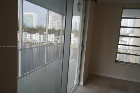 Copropriété à louer à Aventura, Floride: 2 chambres, 100.61 m2 № 1981703 - photo 18