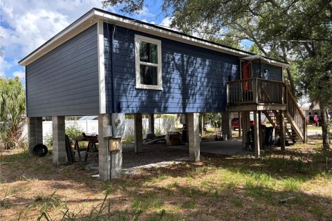 Villa ou maison à louer à Bradenton, Floride: 3 chambres, 96.62 m2 № 2113799 - photo 2