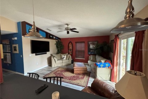 Villa ou maison à louer à Bradenton, Floride: 3 chambres, 96.62 m2 № 2113799 - photo 8