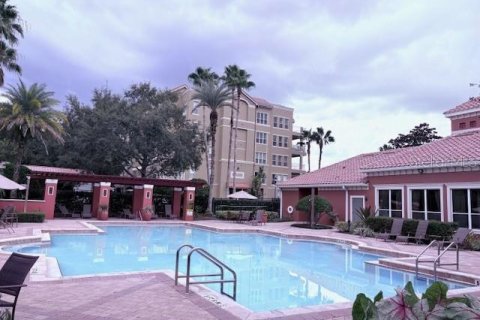 Снять в аренду кондоминиум в Орландо, Флорида 7 комнат, 193.7м2, № 1912337 - фото 24