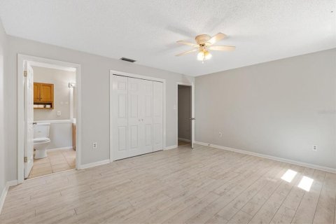 House in Wildwood, Florida 3 bedrooms, 145.67 sq.m. № 1853415 - photo 16