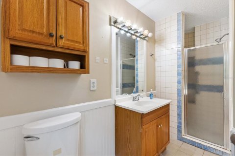 House in Wildwood, Florida 3 bedrooms, 145.67 sq.m. № 1853415 - photo 17