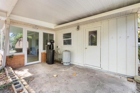 House in Wildwood, Florida 3 bedrooms, 145.67 sq.m. № 1853415 - photo 28