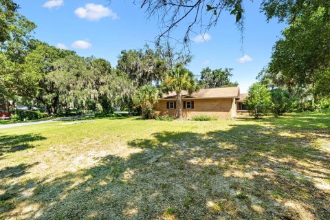House in Wildwood, Florida 3 bedrooms, 145.67 sq.m. № 1853415 - photo 30