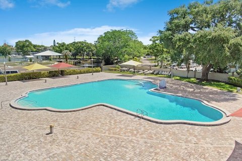 Copropriété à vendre à Clearwater, Floride: 2 chambres, 102.19 m2 № 1918811 - photo 18