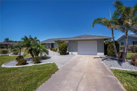 House in Rotonda, Florida 3 bedrooms, 149.57 sq.m. № 1723972 - photo 5