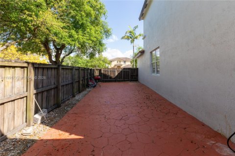 Villa ou maison à louer à Homestead, Floride: 5 chambres, 232.35 m2 № 2052541 - photo 19