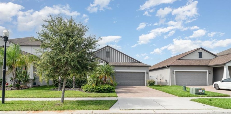 House in Riverview, Florida 3 bedrooms, 160.91 sq.m. № 1826384