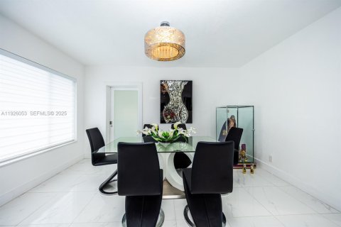 Купить виллу или дом в Майами, Флорида 3 спальни, 205.69м2, № 2039207 - фото 8