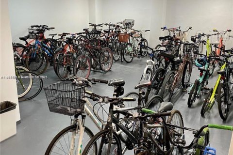 Купить кондоминиум в Майами-Бич, Флорида 1 спальня, 86.4м2, № 1932823 - фото 29