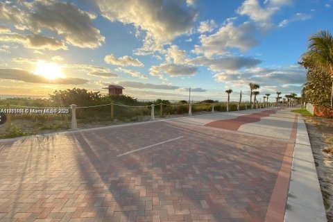 Купить кондоминиум в Майами-Бич, Флорида 1 спальня, 86.4м2, № 1932823 - фото 19