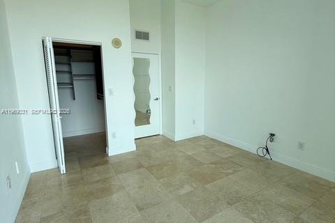 Condo in Miami, Florida, 1 bedroom  № 2030995 - photo 7