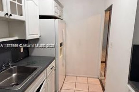 Купить виллу или дом в Норт-Майами, Флорида 3 спальни, 160.63м2, № 1927423 - фото 19