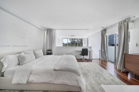 Condominio en venta en Miami Beach, Florida, 2 dormitorios, 138.24 m2 № 2026581 - foto 20
