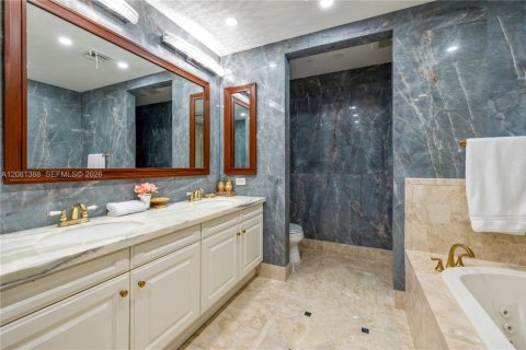 Condominio en alquiler en Miami, Florida, 2 dormitorios, 198.72 m2 № 2339959 - foto 17