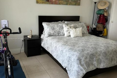 Купить кондоминиум в Майами, Флорида 2 спальни, 78.04м2, № 1927398 - фото 16