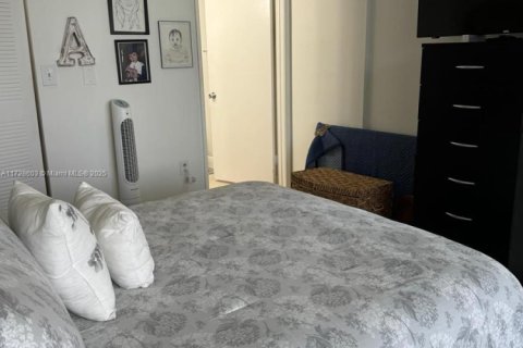 Купить кондоминиум в Майами, Флорида 2 спальни, 78.04м2, № 1927398 - фото 13