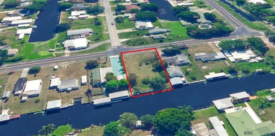 Terreno en Okeechobee, Florida № 2097964