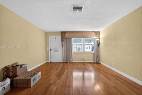 House in Boynton Beach, Florida 2 bedrooms, 117.06 sq.m. № 2244292 - photo 6