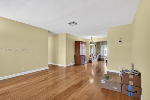 House in Boynton Beach, Florida 2 bedrooms, 117.06 sq.m. № 2244292 - photo 7
