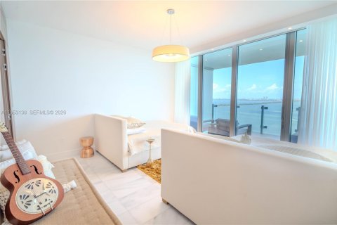 Снять в аренду кондоминиум в Майами, Флорида 3 спальни, 198.9м2, № 2008770 - фото 23