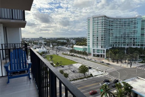 Condo in Pompano Beach, Florida, 2 bedrooms  № 2391760 - photo 2