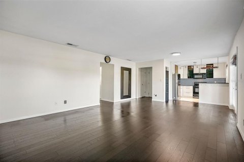 Copropriété à vendre à Saint Petersburg, Floride: 2 chambres, 94.57 m2 № 1525159 - photo 13