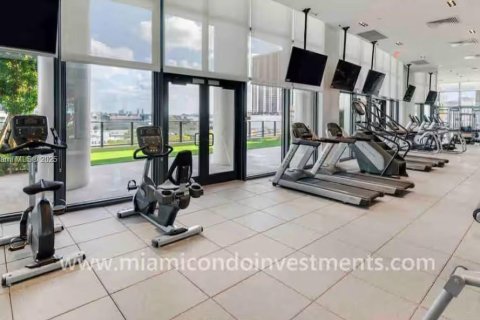 Copropriété à louer à Miami, Floride: 2 chambres, 81.94 m2 № 1766761 - photo 15