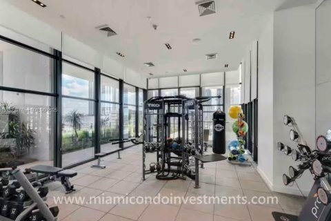 Copropriété à louer à Miami, Floride: 2 chambres, 81.94 m2 № 1766761 - photo 2