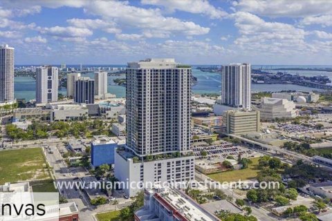 Copropriété à louer à Miami, Floride: 2 chambres, 81.94 m2 № 1766761 - photo 24