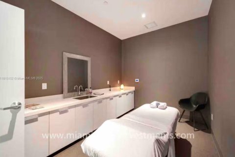 Copropriété à louer à Miami, Floride: 2 chambres, 81.94 m2 № 1766761 - photo 20