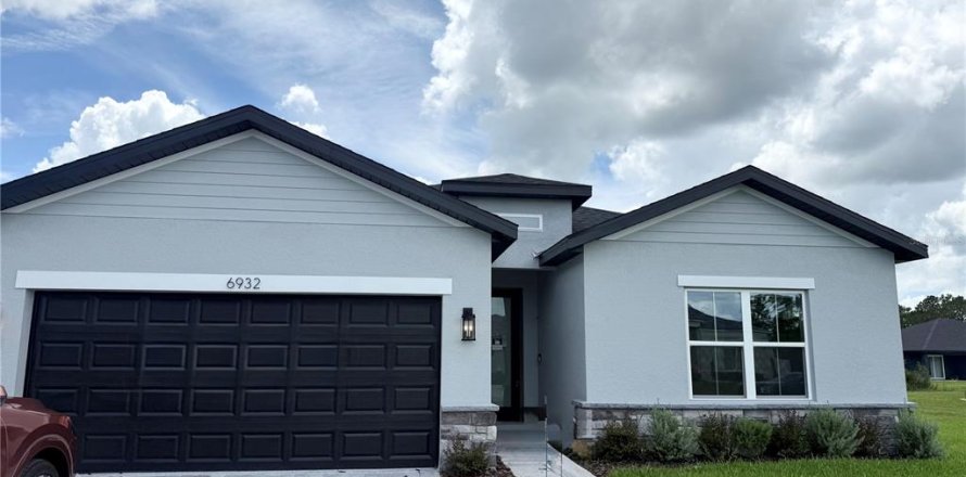 House in Sebring, Florida 4 bedrooms, 184.88 sq.m. № 2213937