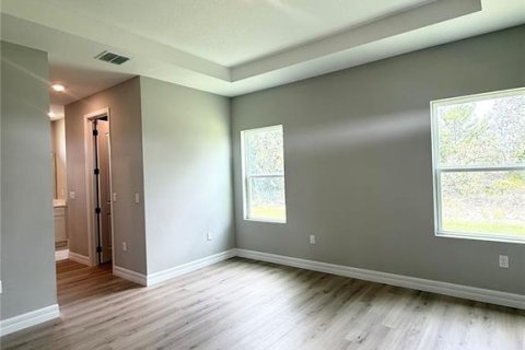 House in Sebring, Florida 4 bedrooms, 184.88 sq.m. № 2213937 - photo 5
