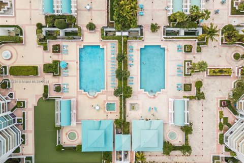 Copropriété à louer à Sunny Isles Beach, Floride: 3 chambres, 163.51 m2 № 1694782 - photo 25