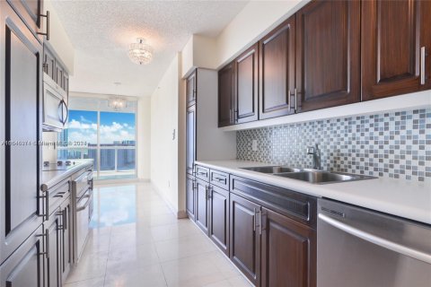 Copropriété à louer à Sunny Isles Beach, Floride: 3 chambres, 163.51 m2 № 1694782 - photo 7