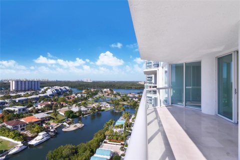 Copropriété à louer à Sunny Isles Beach, Floride: 3 chambres, 163.51 m2 № 1694782 - photo 15