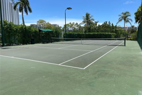 Copropriété à louer à Sunny Isles Beach, Floride: 3 chambres, 163.51 m2 № 1694782 - photo 19